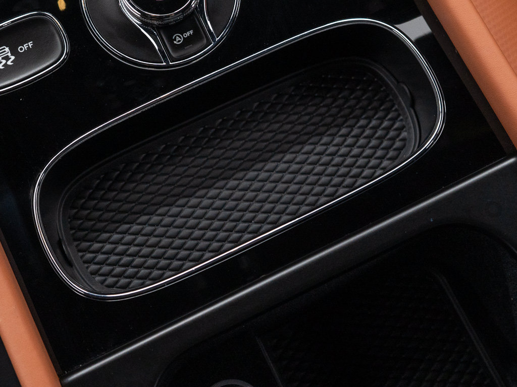 Certified 2022 Bentley Bentayga AWD/4WD image 34