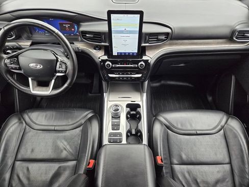 Used 2023 Ford Explorer Platinum w/ Technology Package RWD image 25