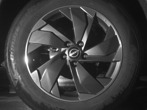 Used 2025 Nissan Rogue SV image 15