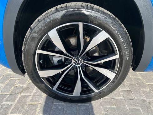 Certified 2025 Volkswagen Atlas SEL Premium R-Line image 29