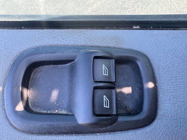 Used 2019 Ford Transit 250 148 Medium Roof RWD image 10