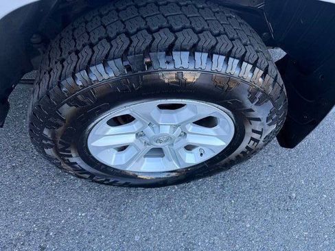 Used 2016 Toyota 4Runner SR5 RWD image 10