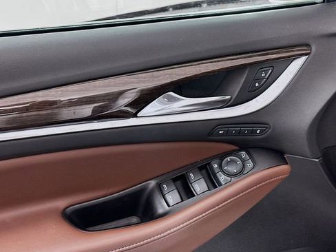 Used 2020 Buick Enclave Avenir w/ Avenir Technology Package image 18