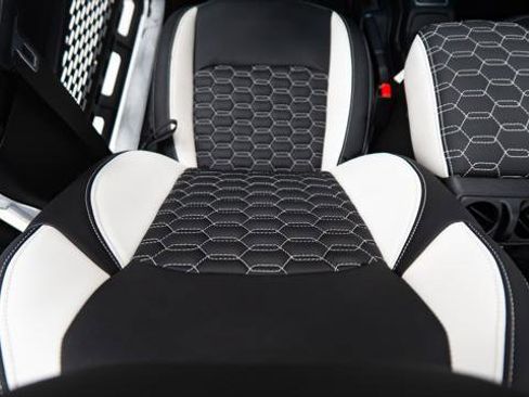 Used 2023 Jeep Wrangler Unlimited image 23