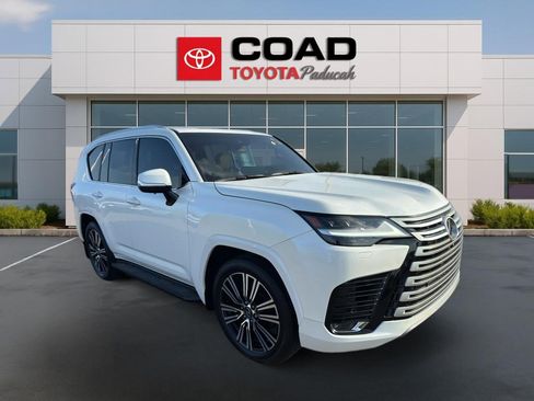 Used 2024 Lexus LX 600 4WD w/ Luxury Package image 7