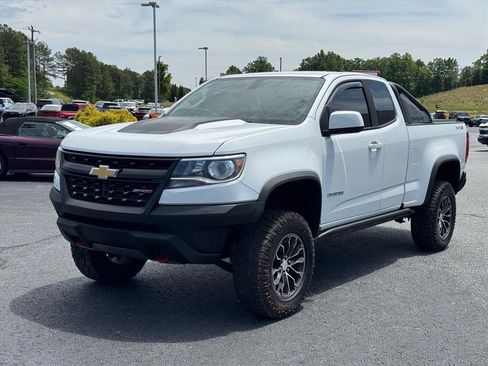 Used 2017 Chevrolet Colorado ZR2 w/ LPO, Premium Interior Package AWD/4WD image 7