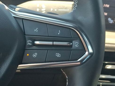 Used 2024 Chevrolet Traverse LT AWD/4WD image 26