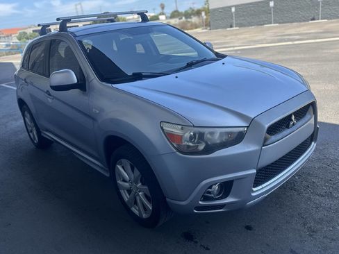 Used 2012 Mitsubishi Outlander Sport SE AWD/4WD image 2