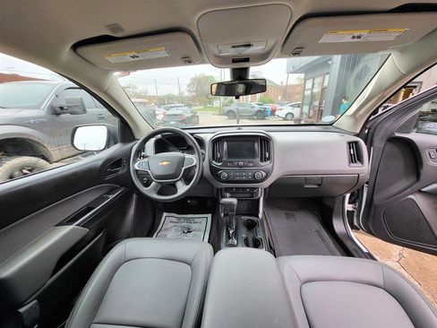 Used 2018 Chevrolet Colorado W/T w/ WT Convenience Package RWD image 12