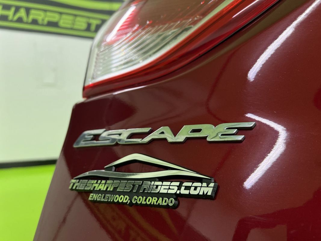 Used 2016 Ford Escape Titanium AWD/4WD image 12