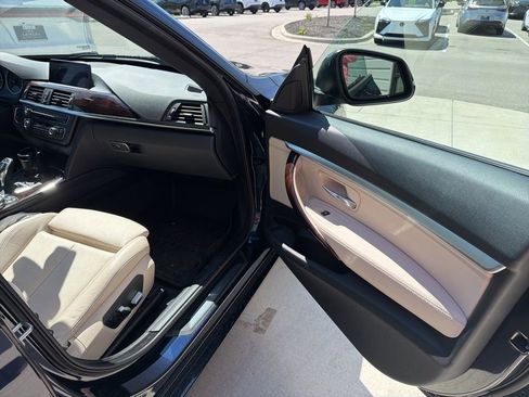 Used 2016 BMW 328i Gran Turismo xDrive image 25