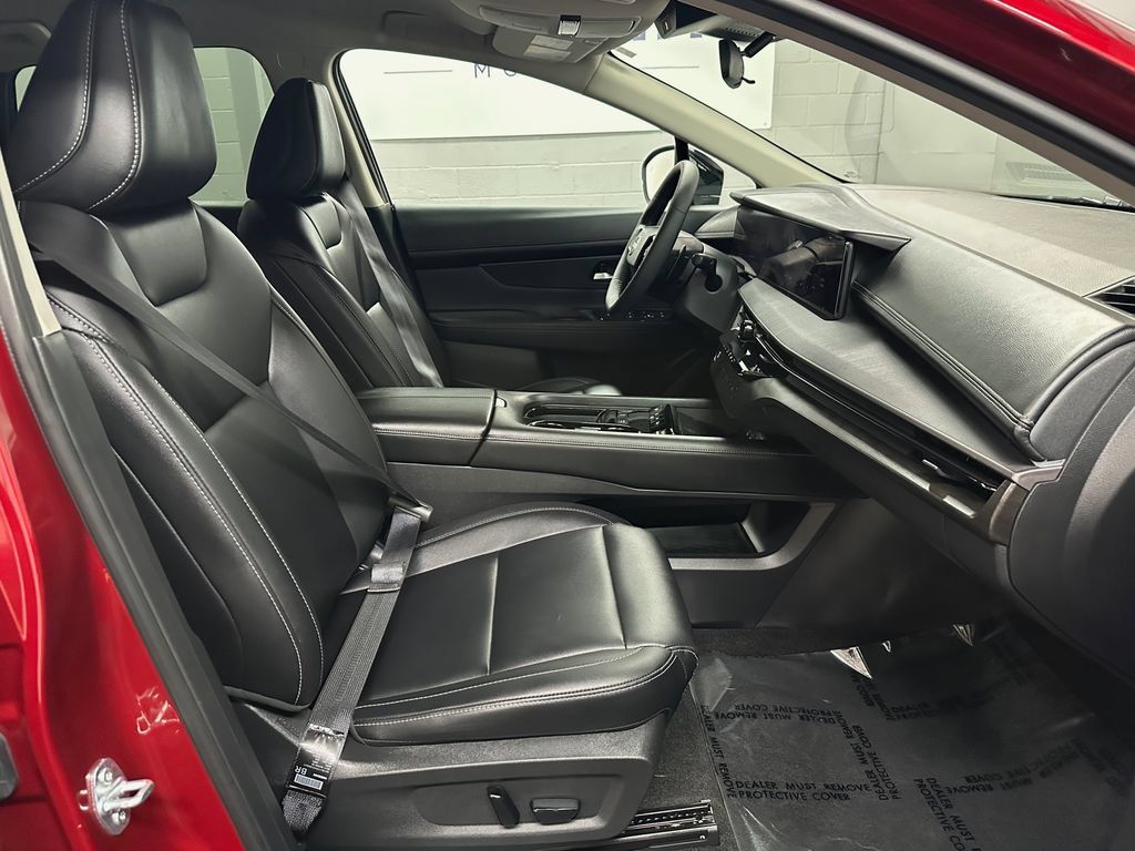 Used 2025 Nissan Murano SV AWD/4WD image 20