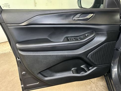 New 2026 Jeep Grand Cherokee Laredo X AWD/4WD image 17