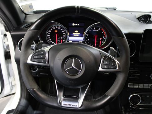 Used 2019 Mercedes-Benz SLC 43 AMG image 23