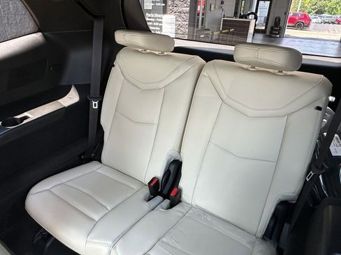 New 2025 Cadillac XT6 Sport w/ Technology Package image 15