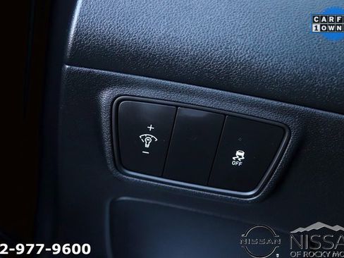 Used 2022 Hyundai Tucson SEL image 25