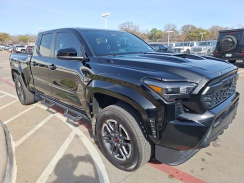 Used 2024 Toyota Tacoma TRD Sport image 8