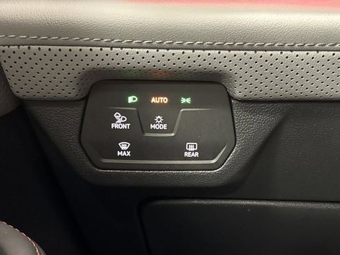 Used 2024 Volkswagen Atlas Peak Edition SEL image 26