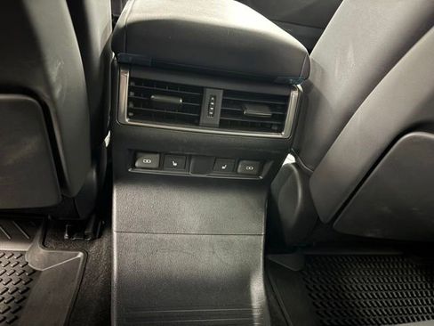 Used 2025 Lexus GX 550 AWD/4WD image 15
