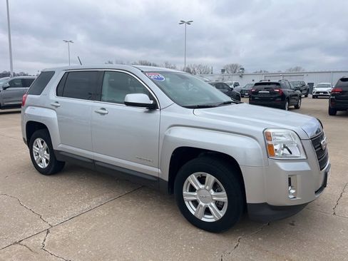 Used 2014 GMC Terrain SLE image 1