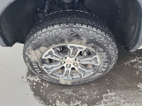 Certified 2023 GMC Canyon AT4 w/ AT4 Premium Package image 32