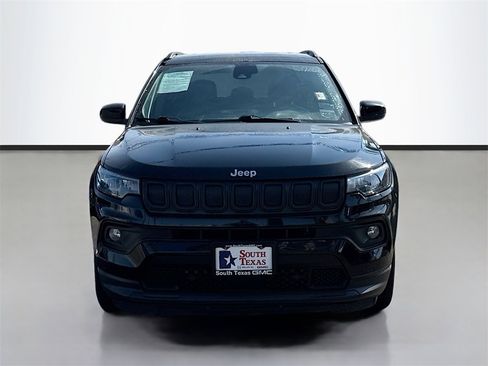 Used 2022 Jeep Compass Latitude w/ Convenience Group image 2