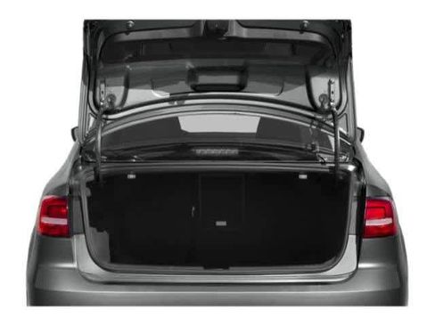 Used 2015 Volkswagen Jetta S image 13