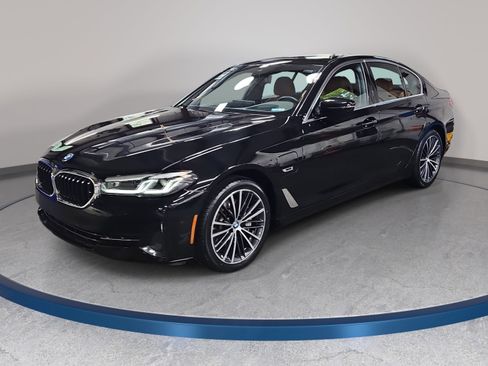 Used 2023 BMW 530e xDrive AWD/4WD image 1