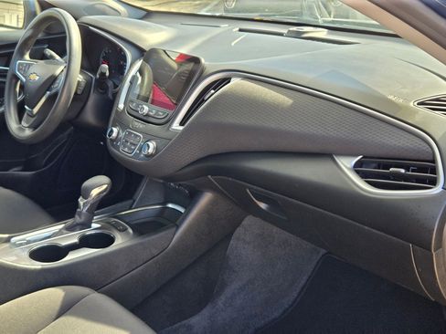 Used 2024 Chevrolet Malibu LT image 29