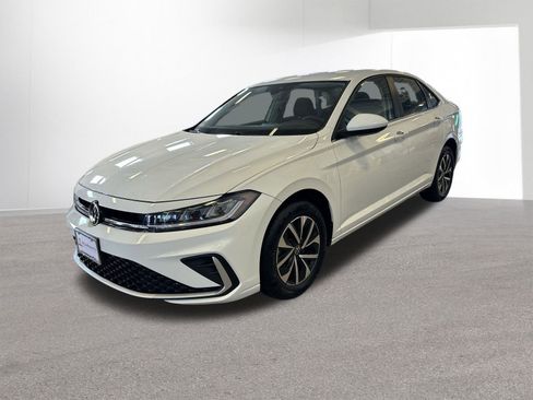 Used 2025 Volkswagen Jetta S image 22