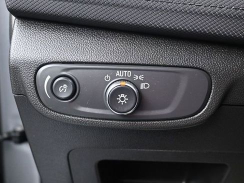 Used 2025 Chevrolet TrailBlazer LT AWD/4WD image 8