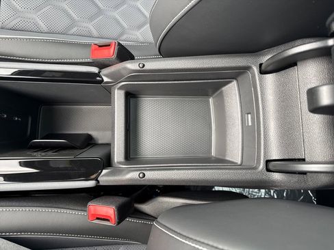 New 2026 Volkswagen Tiguan SEL R-Line image 18