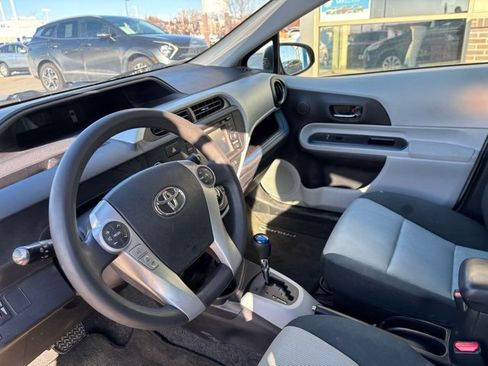 Used 2012 Toyota Prius C Three image 10