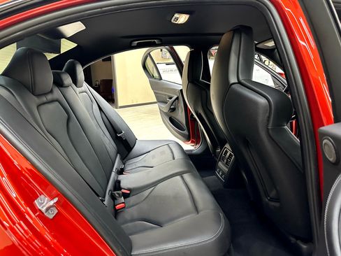 Used 2018 BMW M3 image 41