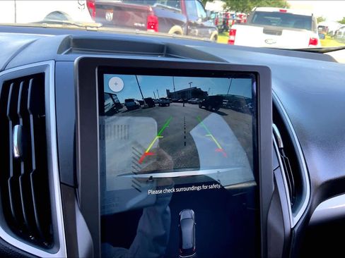 Certified 2021 Ford Edge SE FWD image 22