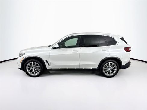 Used 2023 BMW X5 sDrive40i w/ Premium Package image 9