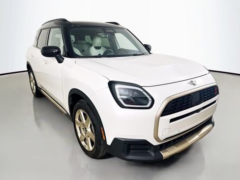 Used 2025 MINI Cooper Countryman S w/ Comfort Package Max AWD/4WD image 3