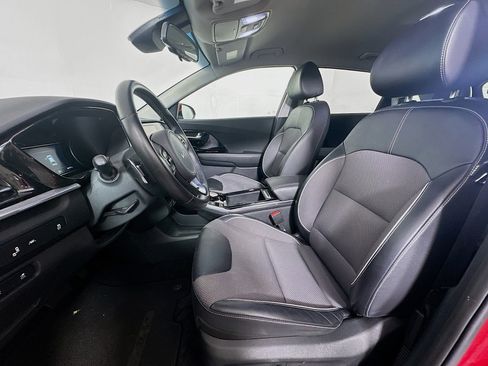 Used 2022 Kia Niro EX FWD image 13
