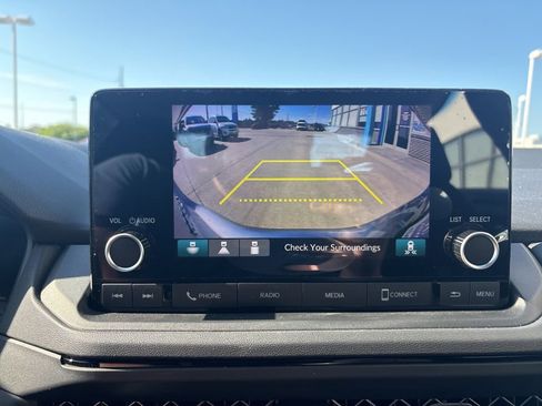 Used 2025 Honda Accord SE image 15
