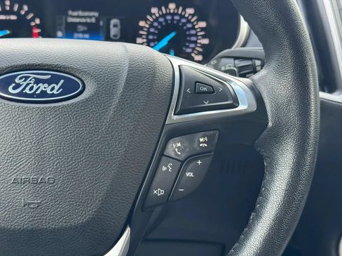 Used 2018 Ford Edge SEL AWD/4WD image 26