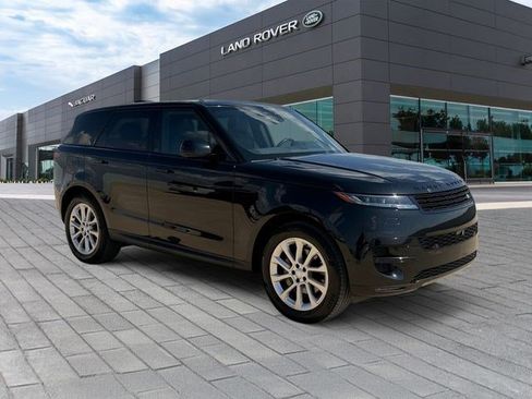 Used 2025 Land Rover Range Rover Sport SE AWD/4WD image 7