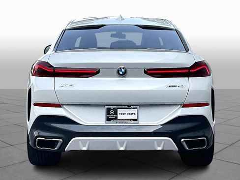 Used 2022 BMW X6 xDrive40i w/ Executive Package image 4