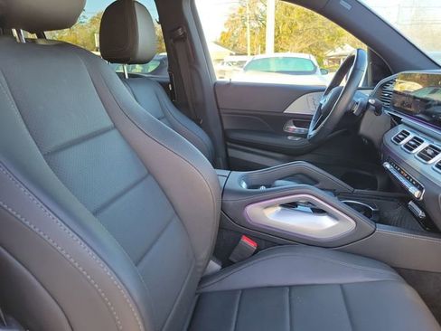 Used 2025 Mercedes-Benz GLS 450 4MATIC image 38