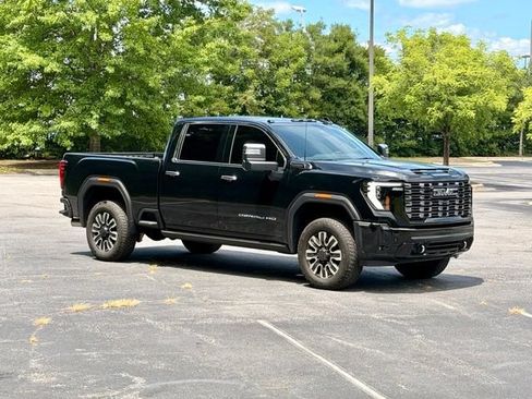 Used 2026 GMC Sierra 2500 Denali Ultimate AWD/4WD image 10