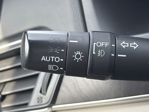 Used 2021 Honda Accord EX-L image 18