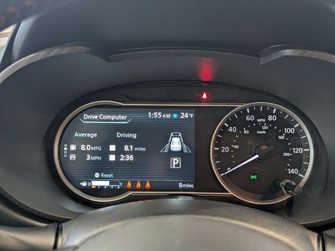 New 2025 Nissan Versa SR image 18