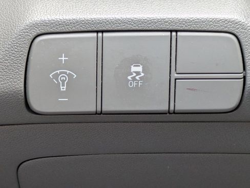 Used 2024 Hyundai Elantra SEL image 26