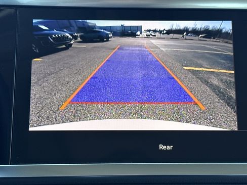 Used 2025 Audi Q3 2.0T Premium w/ Convenience Package image 13