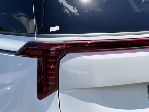 New 2026 Kia Carnival SX Prestige FWD image 14