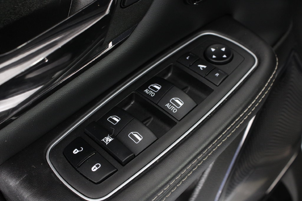 Used 2024 RAM 1500 Limited AWD/4WD image 19